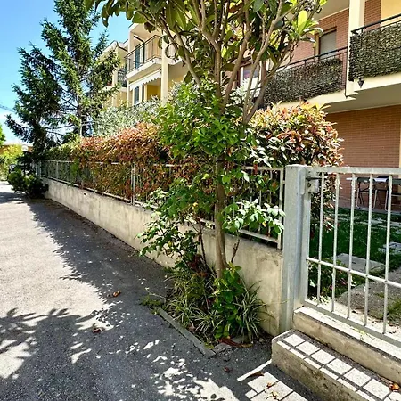 Se097 - Senigallia, Bilocale Con Giardino *